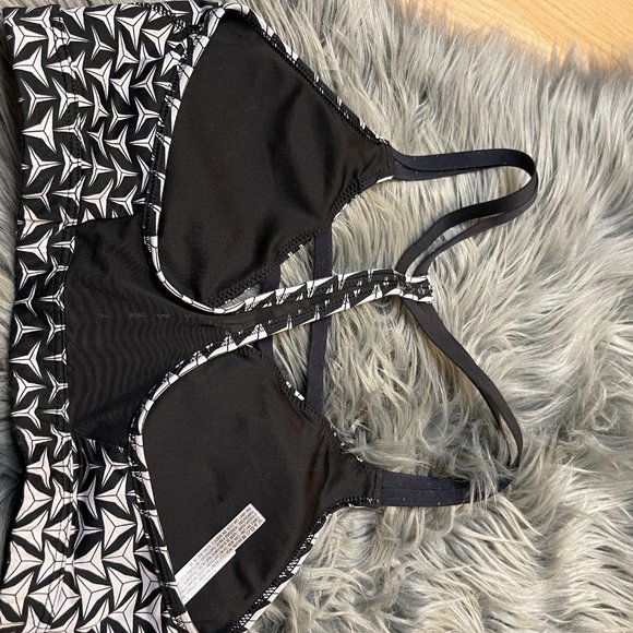 NWOT Victoria Sport - Sports Bra - Small - Sexy - Picture 6 of 8